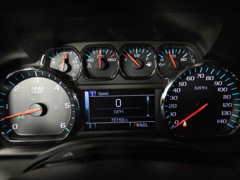 Used 2018 GMC Yukon SLE w/ SLE Value Package image 30