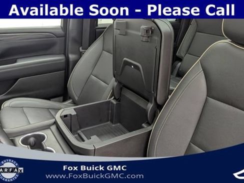 Certified 2023 GMC Yukon XL SLT w/ SLT Premium Package AWD/4WD image 22