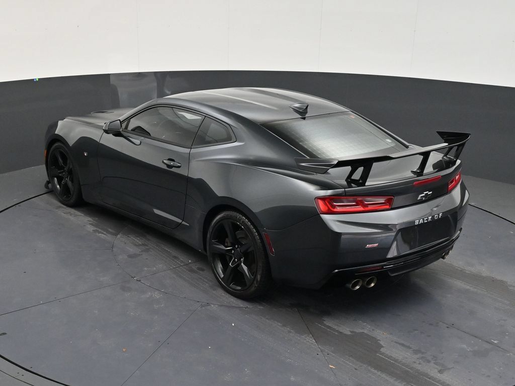Used 2018 Chevrolet Camaro SS RWD image 14