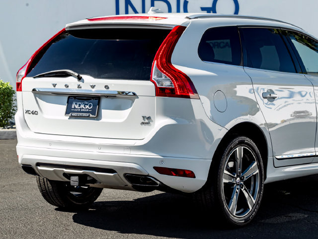 Used 2017 Volvo XC60 T6 Dynamic w/ Preferred Option Package AWD/4WD image 8