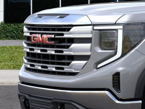 New 2026 GMC Sierra 1500 SLE w/ Preferred Package image 13