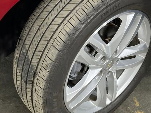 Used 2020 Chevrolet Equinox Premier image 41