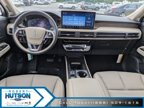 New 2025 Lincoln Corsair Grand Touring image 16