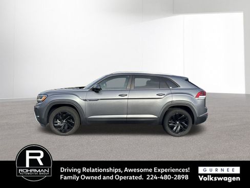 Used 2023 Volkswagen Atlas Cross Sport SE w/ Black Wheel Package image 6
