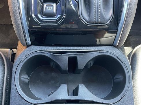 Used 2023 GMC Canyon Denali image 15