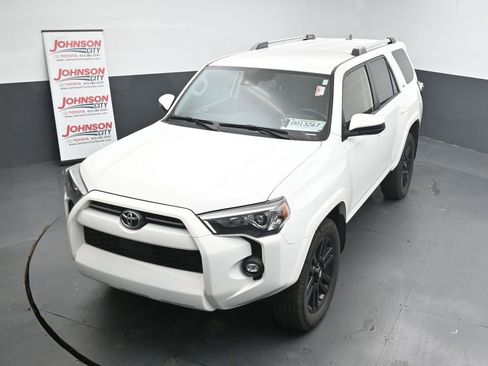 Used 2024 Toyota 4Runner SR5 image 12