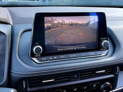 Certified 2022 Nissan Rogue S image 24