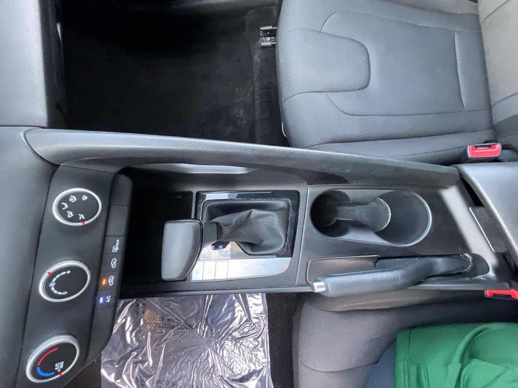 Used 2026 Hyundai Elantra SE w/ Cargo Package FWD image 20