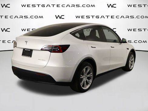 Used 2023 Tesla Model Y Long Range AWD/4WD image 44