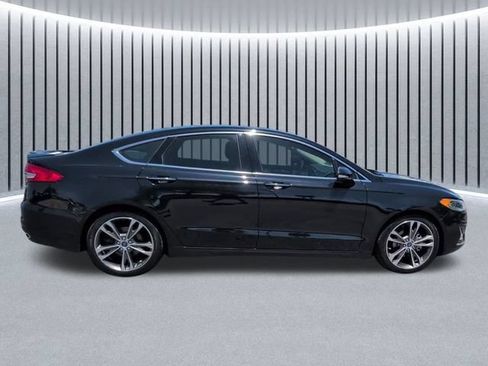 Used 2019 Ford Fusion Titanium FWD image 2