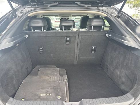 Used 2025 MAZDA CX-30 AWD 2.5 S w/ Preferred Package image 21