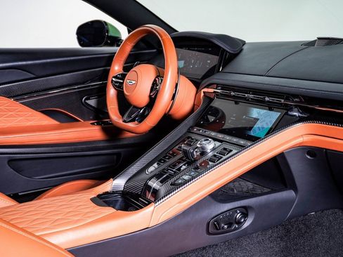 Used 2024 Aston Martin DB12 Coupe image 15