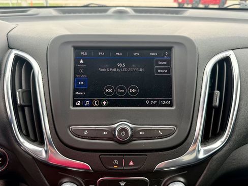 Used 2023 Chevrolet Equinox LT image 17