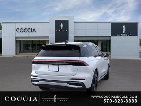 New 2026 Lincoln Nautilus Black Label w/ Jet Appearance Package AWD/4WD image 8