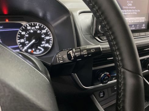 Used 2025 Nissan Rogue SV image 21