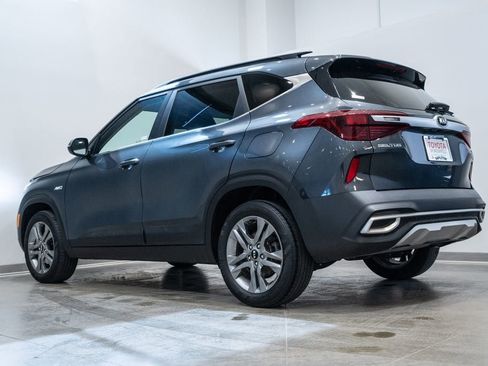 Used 2021 Kia Seltos S image 7