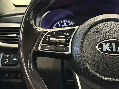 Used 2020 Kia Optima SE image 16