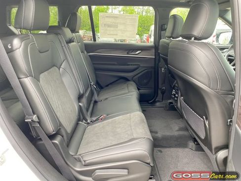 New 2026 Jeep Grand Cherokee L 4WD image 7