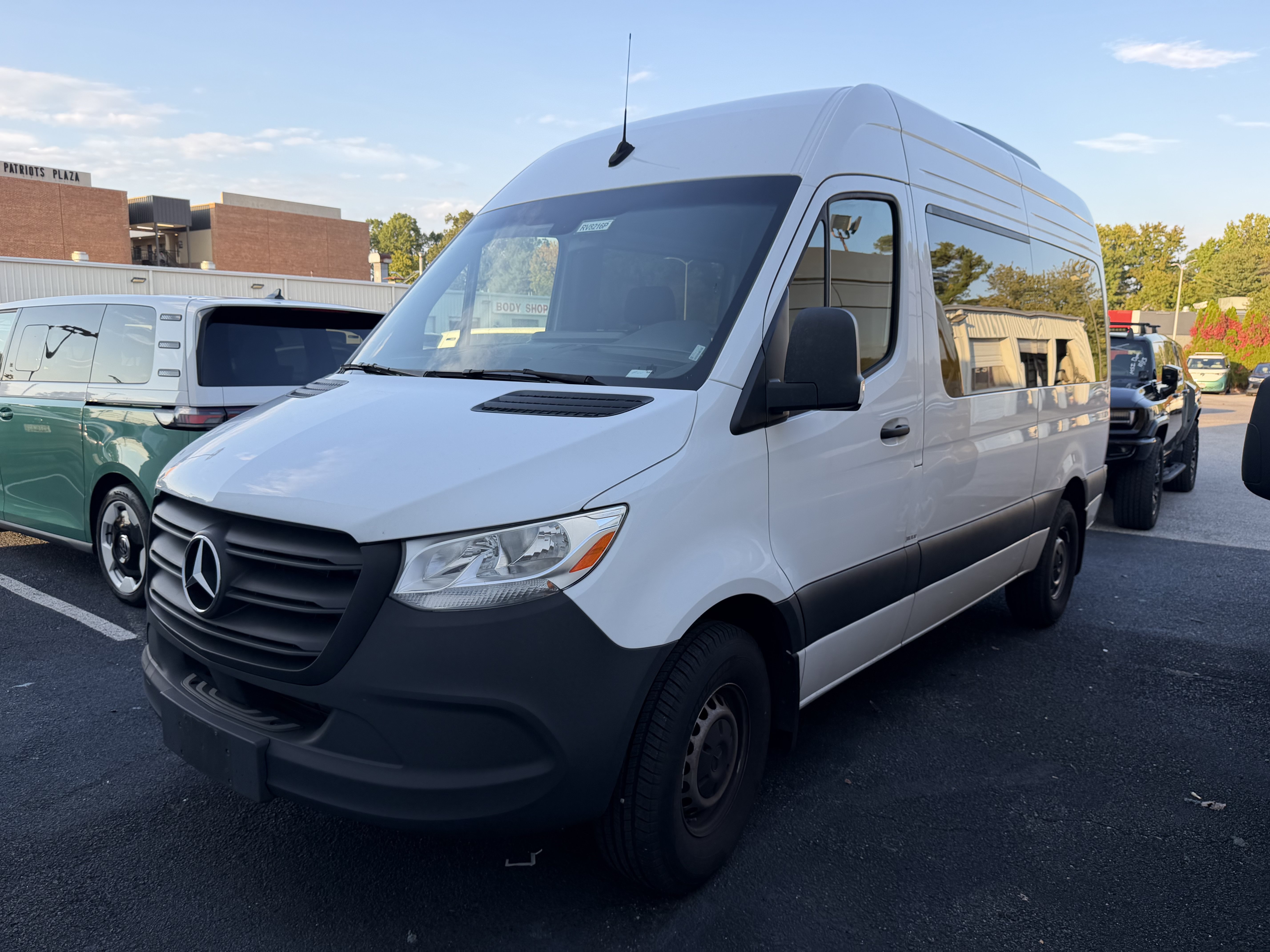 Used 2024 Mercedes-Benz Sprinter 2500 image 12