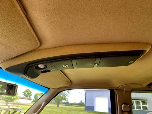 Used 1997 Chevrolet Silverado 1500 2WD Extended Cab w/ Preferred Equipment Group 2 image 26