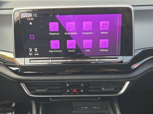 Used 2024 Volkswagen Atlas Cross Sport SEL R-Line image 24