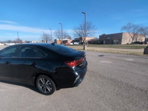 Used 2024 Kia Forte LXS image 5