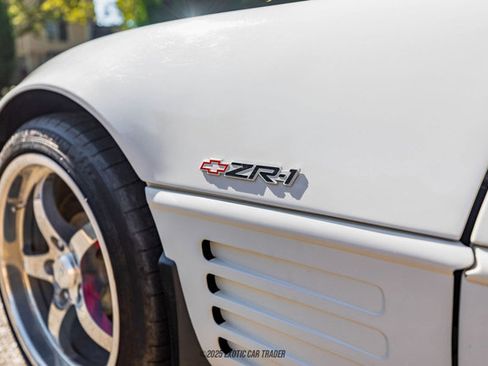 Used 1991 Chevrolet Corvette ZR-1 image 49
