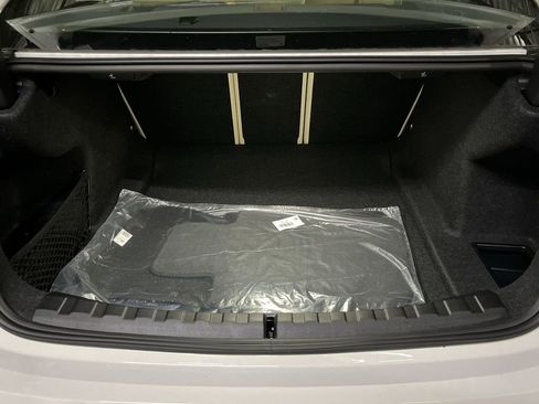 New 2025 BMW 330i xDrive Sedan w/ Convenience Package image 24