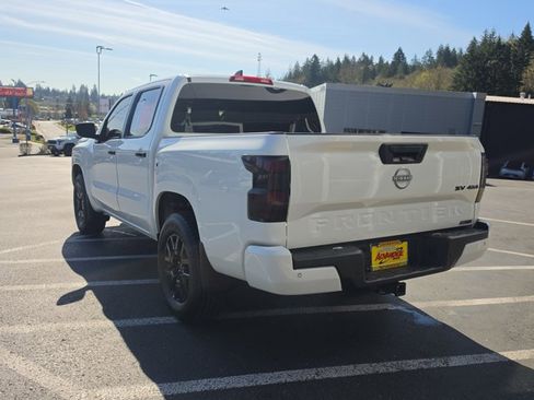 Certified 2023 Nissan Frontier SV w/ Midnight Edition Package AWD/4WD image 3
