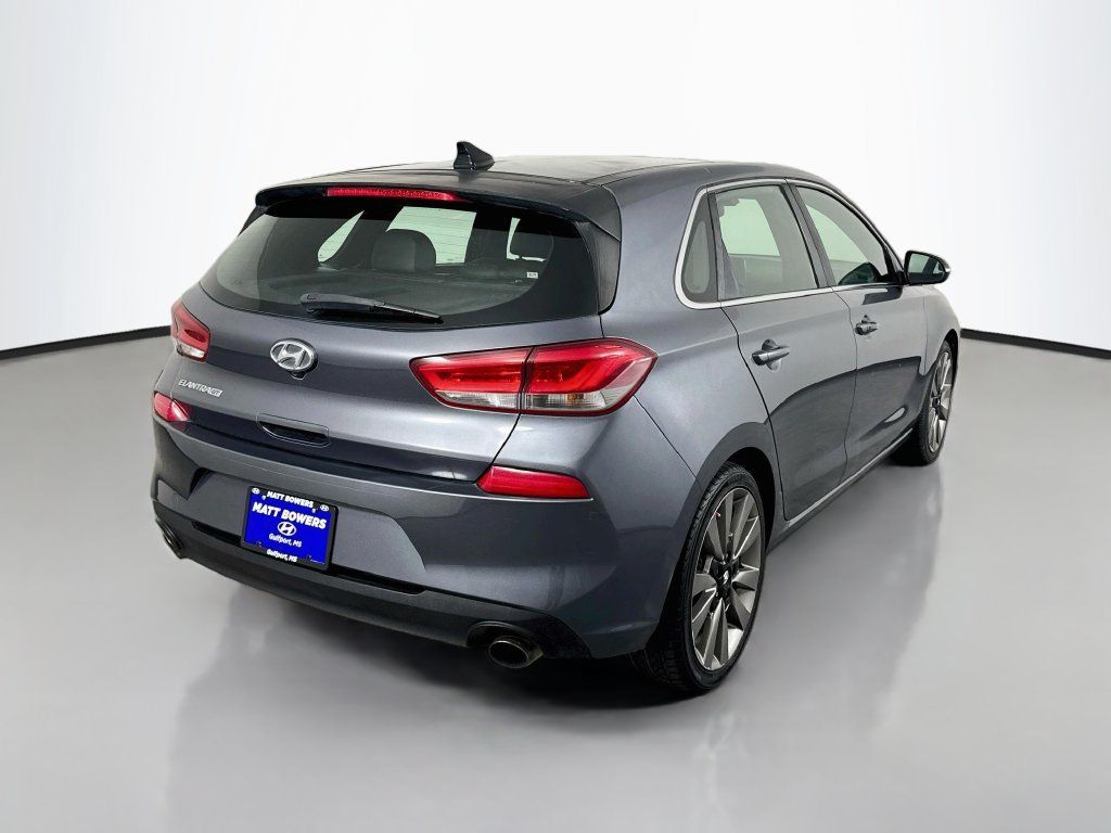 Used 2018 Hyundai Elantra GT Sport w/ Sport Tech Package 04 FWD image 5