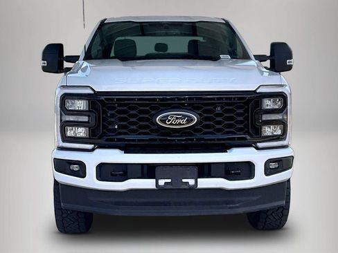 Used 2026 Ford F250 XLT w/ XLT Premium Package AWD/4WD image 2