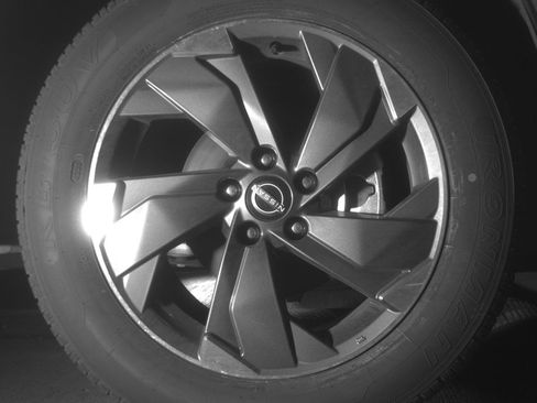 Used 2025 Nissan Rogue SV image 13