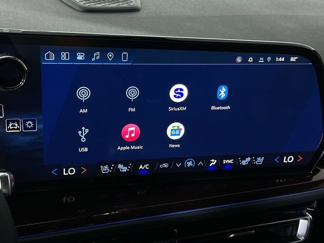 New 2027 Chevrolet Traverse RS w/ LPO, Floor Liner Package FWD image 14