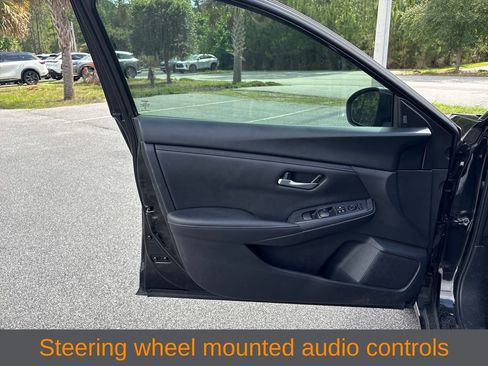 Used 2023 Nissan Sentra S FWD image 3
