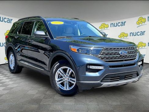 Used 2022 Ford Explorer XLT AWD/4WD image 1