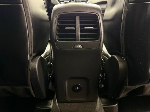 Used 2024 Ford Escape Platinum image 29