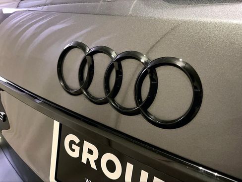 Used 2023 Audi RS 6 AWD/4WD image 32