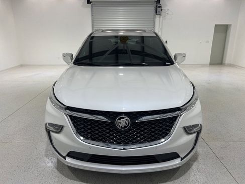 Used 2024 Buick Enclave Avenir w/ Avenir Technology Package image 7