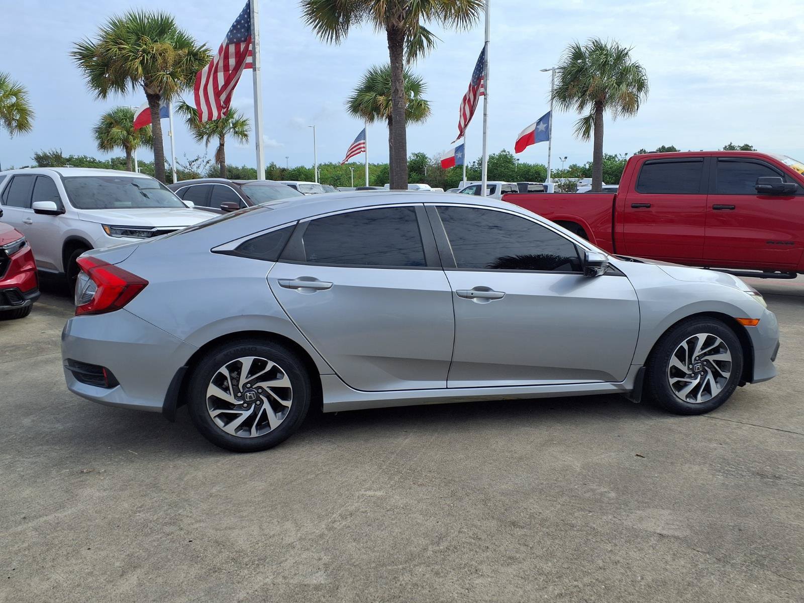 Used 2016 Honda Civic EX image 5