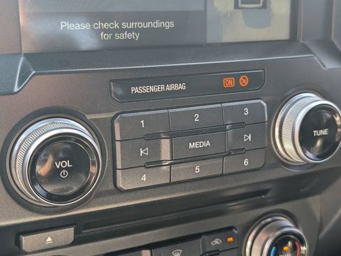 Used 2017 Ford F450 Platinum w/ Platinum Ultimate Package image 21