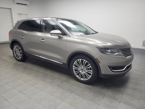 Used 2017 Lincoln MKX Reserve w/ Driver Assistance Package image 11