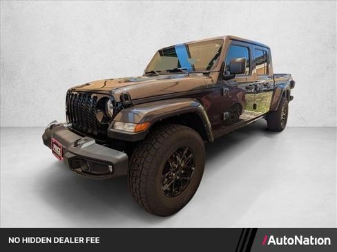 Used 2022 Jeep Gladiator Sport AWD/4WD image 1