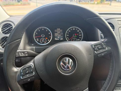 Used 2012 Volkswagen Tiguan SEL AWD/4WD image 14