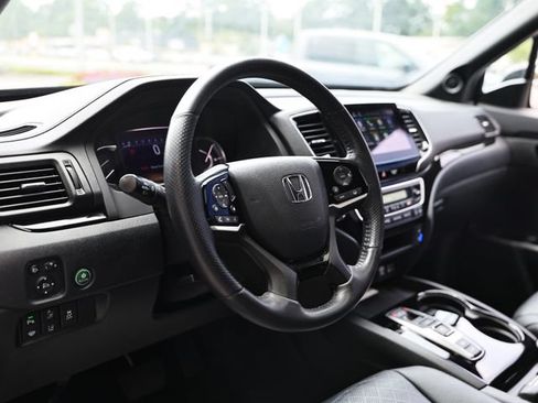 Used 2023 Honda Passport Elite image 19