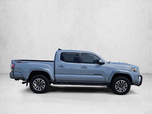Used 2021 Toyota Tacoma TRD Sport w/ TRD Premium Sport Package image 4