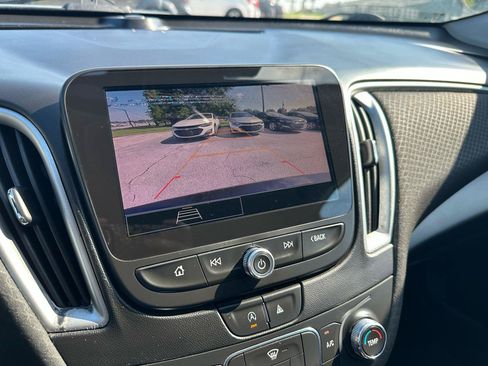 Used 2023 Chevrolet Malibu LS FWD image 18