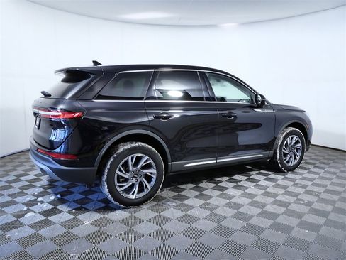 Certified 2024 Lincoln Corsair Premiere w/ Equipment Group 101A image 9