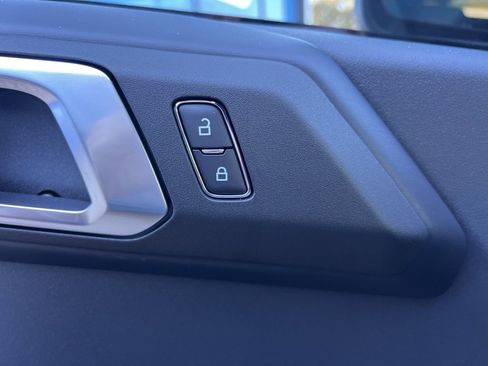 New 2025 Ford Bronco Outer Banks image 13