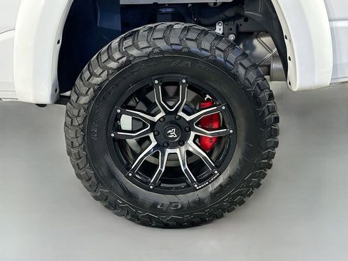 Used 2022 RAM 1500 Laramie AWD/4WD image 35