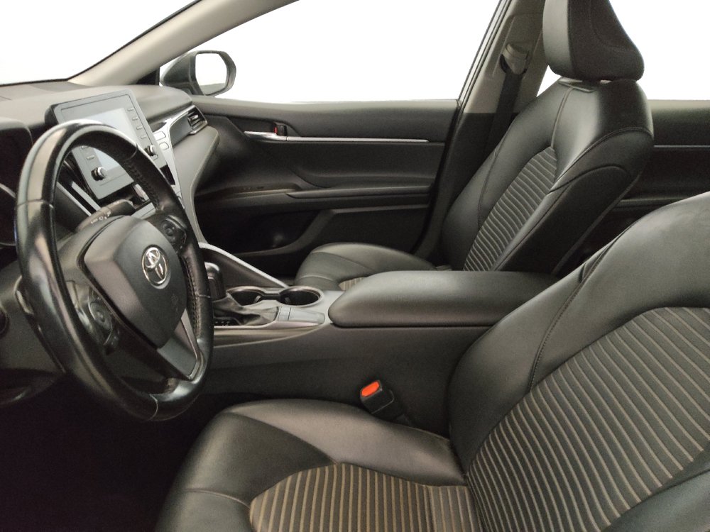 Used 2022 Toyota Camry SE FWD image 17